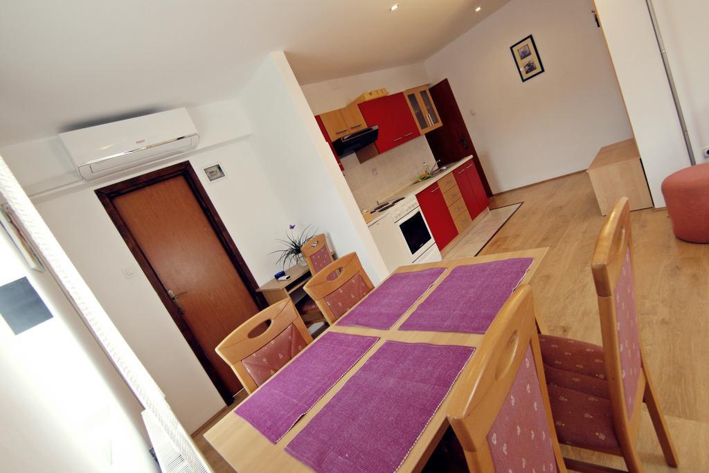 Apartment House Lalita Fužine Exteriér fotografie